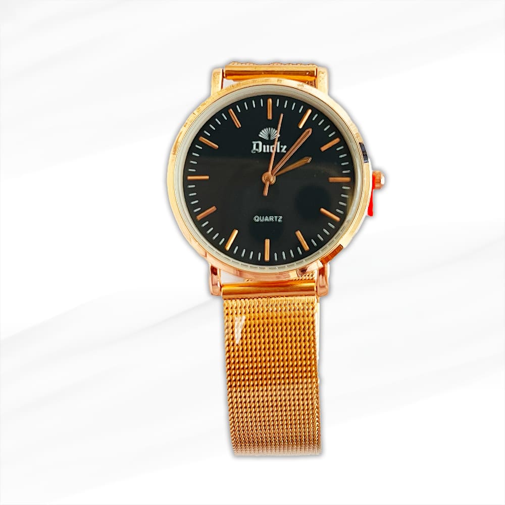 Duolz Rose Gold Mesh Strap Women’s Watch with Black Dial – Elegant and Minimalist Design